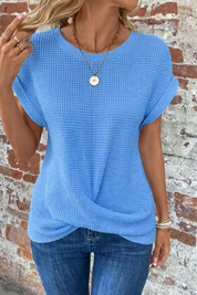 Vaffelstrikket Casual T-Shirt Til Kvinder - Elegant T-Shirt Med Flatterende Front Twist Og Afslappede Rullede Ærmer 9