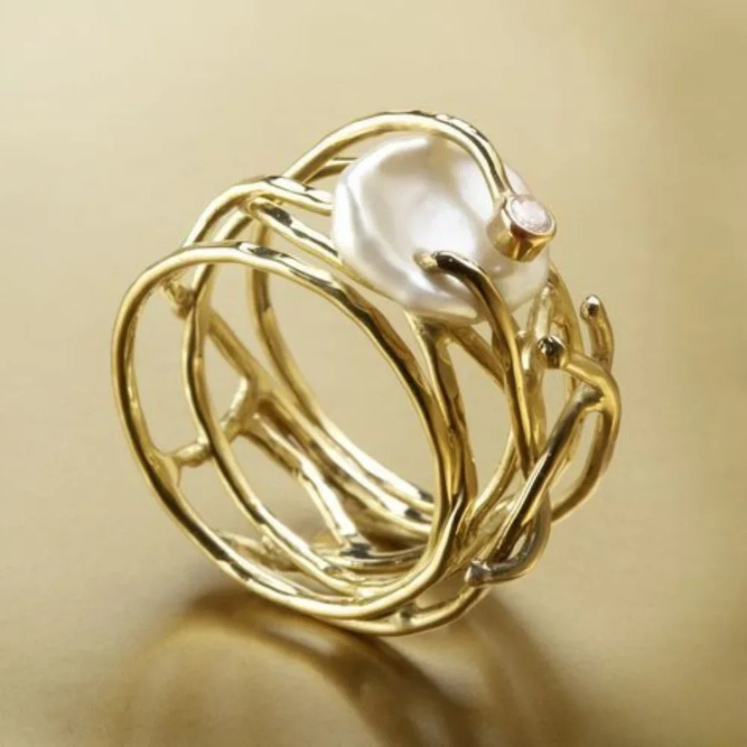 Vintage guldring med perle – elegant accent i klassisk stil til kvinder 0