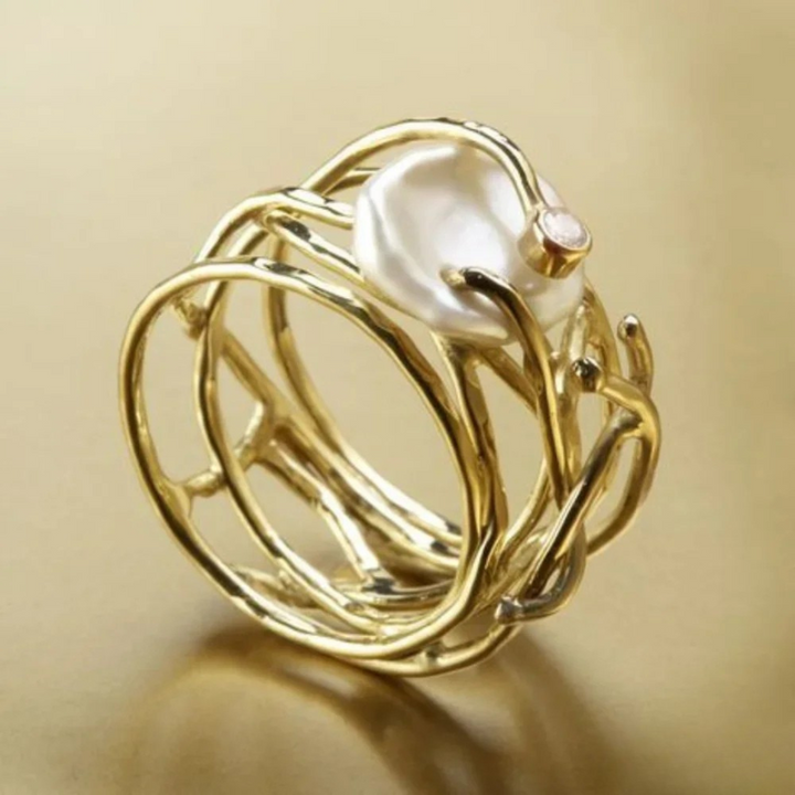 Vintage guldring med perle – elegant accent i klassisk stil til kvinder 0