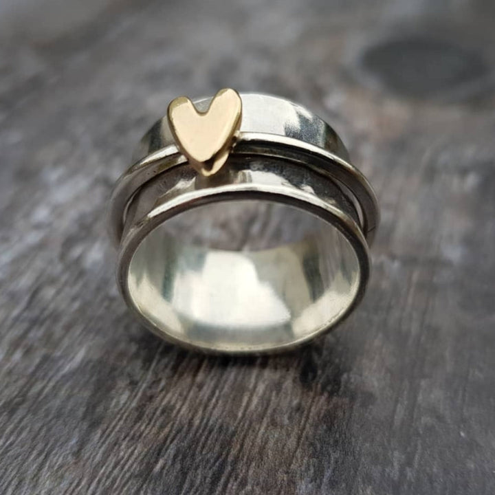 Vintage sølvring til kvinder med et guldhjerte - Elegante smykker til kvinder 2