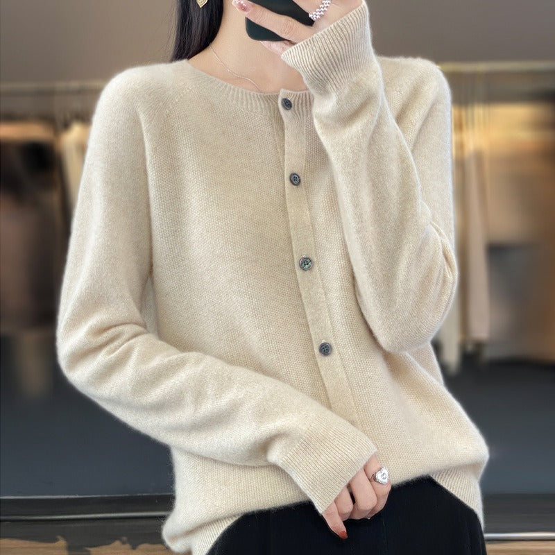 DANIELLE | Cardigan i ren merinould med rund hals til kvinder
