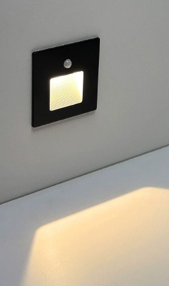 LED-bevægelsessensor trappelampe til indendørs brug